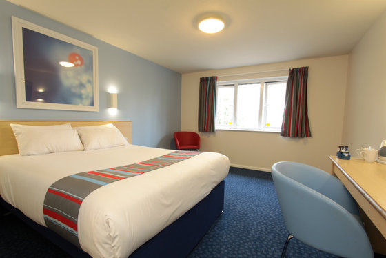 Travelodge Bath Central Ruang foto