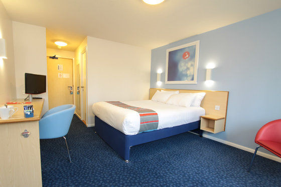 Travelodge Bath Central Ruang foto