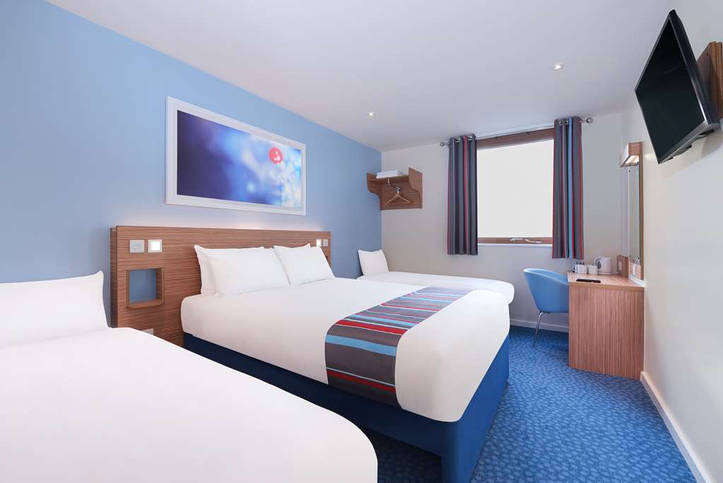 Travelodge Bath Central Ruang foto